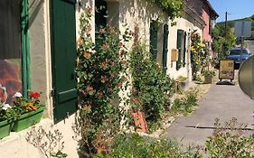 Le Surmelin Bed & Breakfast 'Ombres'